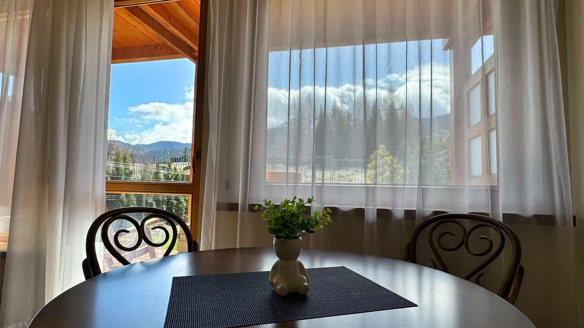 公寓 Apartament Swierkowy Z Ogrodkiem - Viva Pod Giewontem Apartamenty 扎科帕内 波兰